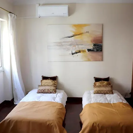 House With 4 Bedrooms In With Wonderful City View Furnished Terrace And Wifi 3 Km From The Beach *